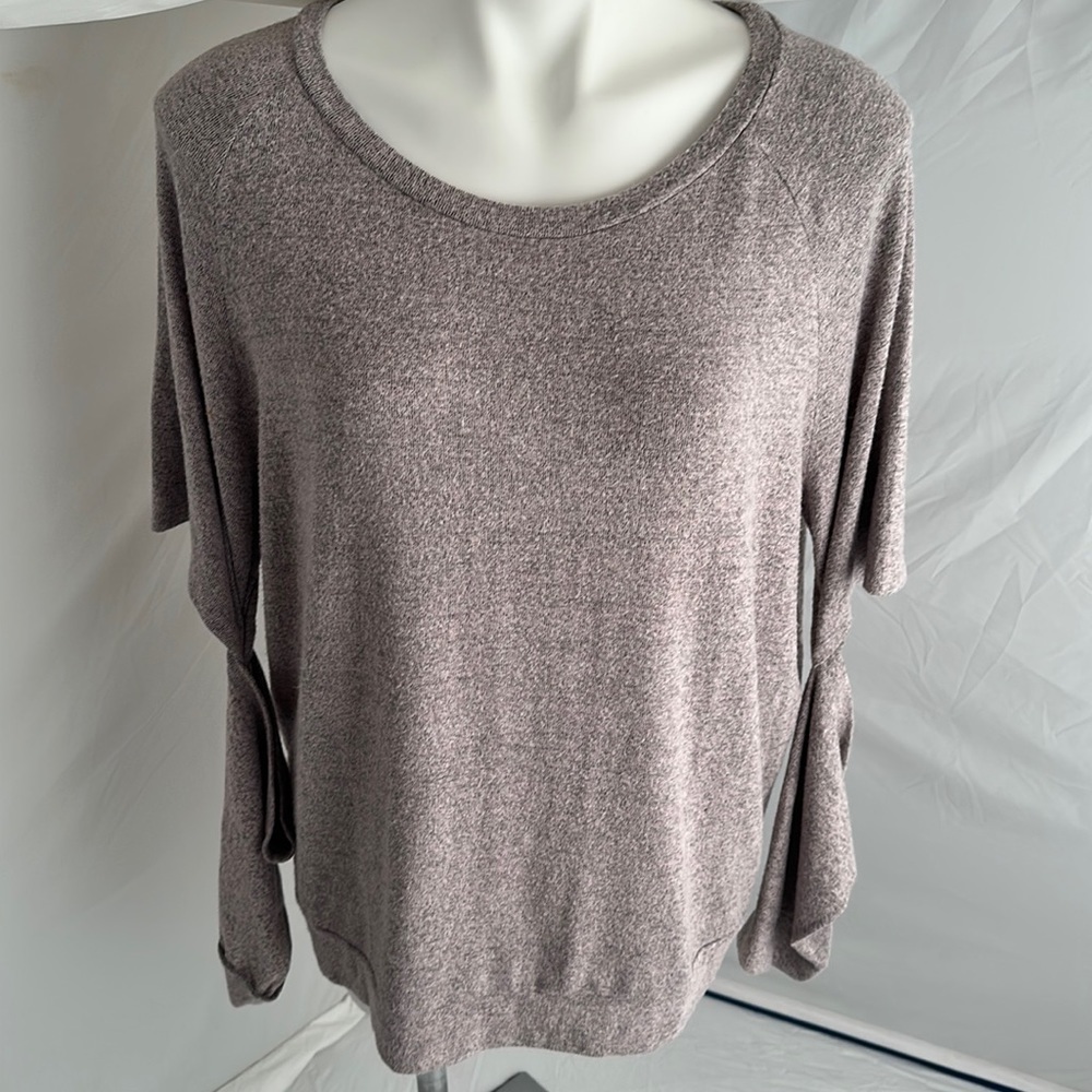 Six Fifty pink heather super soft cutout long sleeve crew neck top